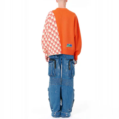 위런던 SS22 유니섹스 비대칭 니트 스웨트셔츠 오렌지 로고 패치워크. WD-KT1-22-638-U-OR Purchase 위런던 SS22 유니섹스 비대칭 니트 스웨트셔츠 오렌지 로고 패치워크. WD-KT1-22-638-U-OR
