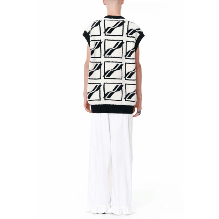WE11DONE SS22 White Geometric Logo Knit V-Neck Vest Unisex WD-KV1-22-652-U-IV 圖 5