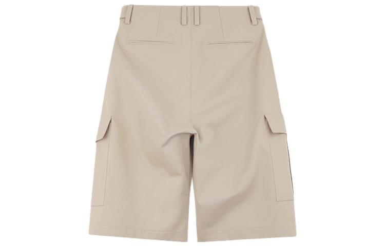Lookbook WE11DONE SS23 卡其色直筒休閒短褲附按扣細節 WD-PT1-23-299-M-BG