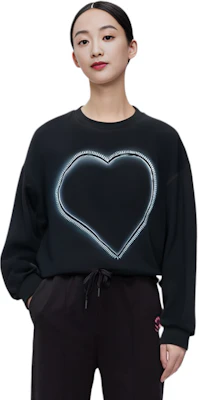 WE11DONE SS23 黑色心形图案卫衣 男女款 WD-TS1-23-809-U-BK Lookbook WE11DONE SS23 黑色心形图案卫衣 男女款 WD-TS1-23-809-U-BK
