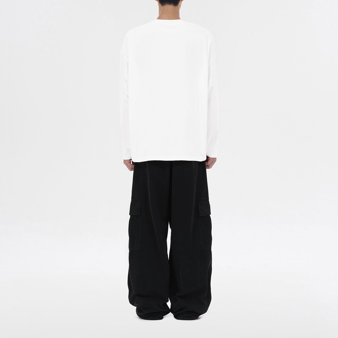 Details for WE11DONE SS23 白色logo印花長袖男女款衛衣。 WD-TT3-22-903-U-WH