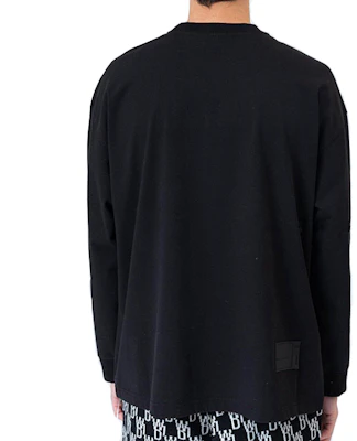 WE11DONE 中性款黑色長袖T恤附小熊刺繡. WD-TT9-20-121-U-BK Shop WE11DONE 中性款黑色長袖T恤附小熊刺繡. WD-TT9-20-121-U-BK