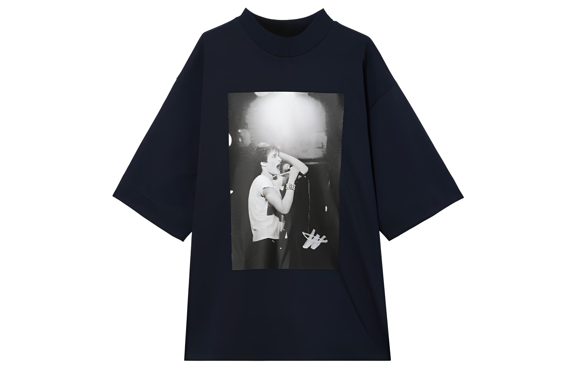 WE11DONE Unisex Black Reversible Loose Fit Short Sleeve T-Shirt. WD-TP6-20-030-U-BK