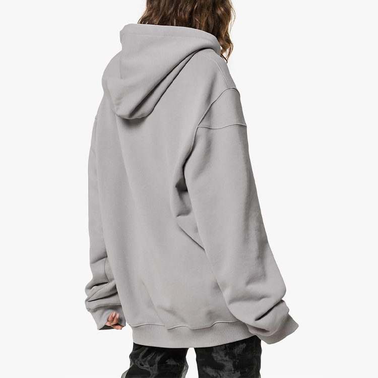 Shop Sudadera Unisex Gris WE11DONE con Logo Frontal. WD-TP2-20-717-U-GY