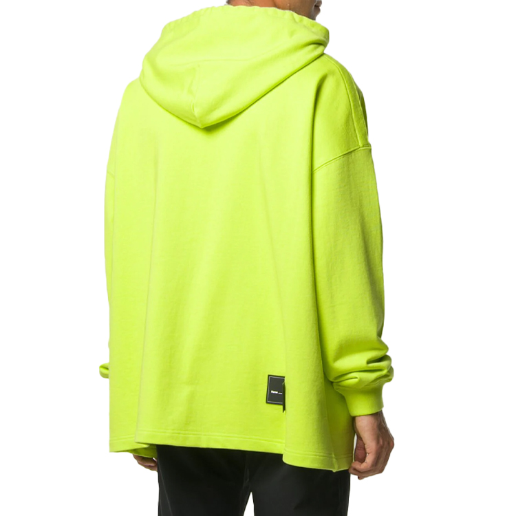 Shop WE11DONE 男女同款荧光绿连帽衫 胸前logo印花 WD-TP5-19-500-LM