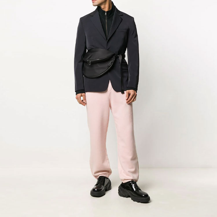 Shop WE11DONE 男女款粉色Logo水洗直筒拉鍊運動褲 WD-TA8-20-110-U-PK