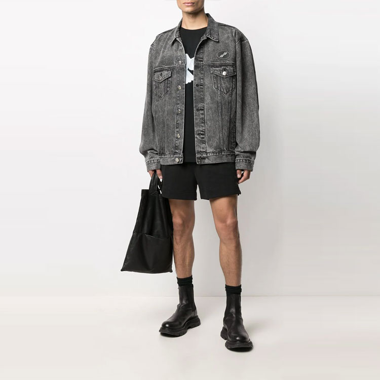 Lookbook WE11DONE Washed Oversized Grey Denim Jacket with Logo Patch -  Fall Casualwear WD-DJ4-20-017-U-WASHBLACK