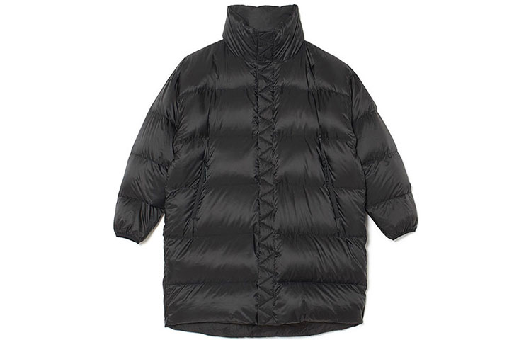 White Mountaineering Reversible Down Jacket Black. BC2073202
