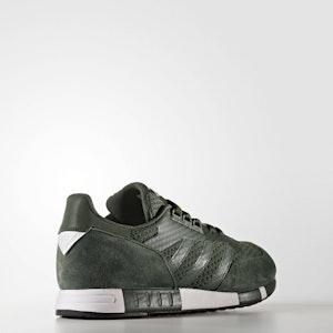 White Mountaineering x adidas Boston Super Primeknit 'Olive' - Hijau Zaitun CG3669 Lookbook White Mountaineering x adidas Boston Super Primeknit 'Olive' - Hijau Zaitun CG3669