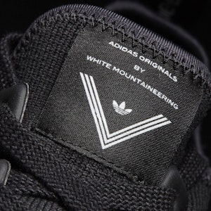 White Mountaineering x adidas NMD_R1 Trail PK 'Negro Blanco' CG3646 Details for White Mountaineering x adidas NMD_R1 Trail PK 'Negro Blanco' CG3646