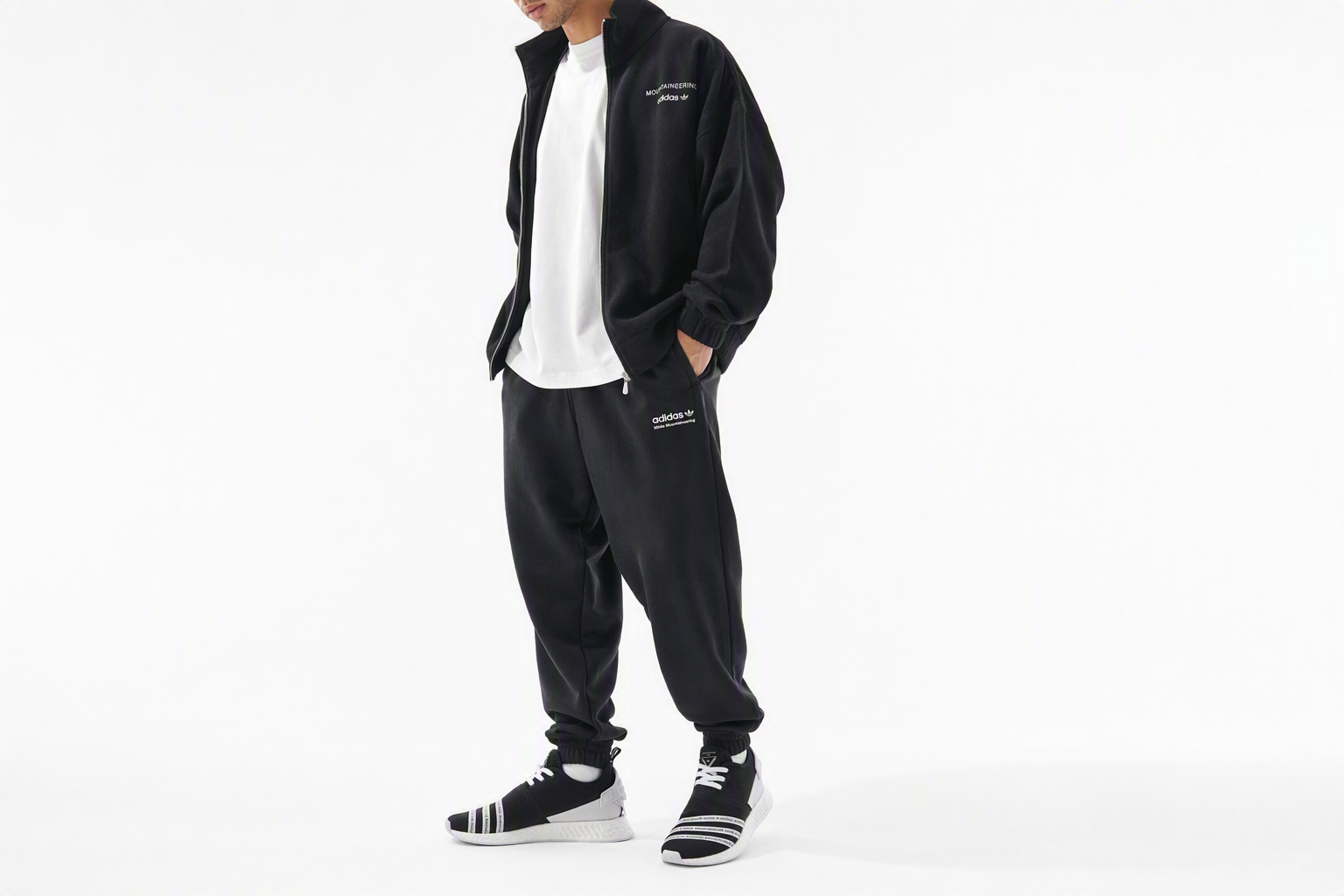 Order White Mountaineering x adidas NMD_R2 Primeknit '核心黑' CG3648
