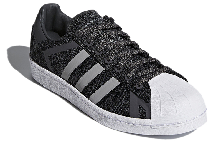 Shop White Mountaineering x adidas Superstar 'Core Black' Hitam Inti AQ0351