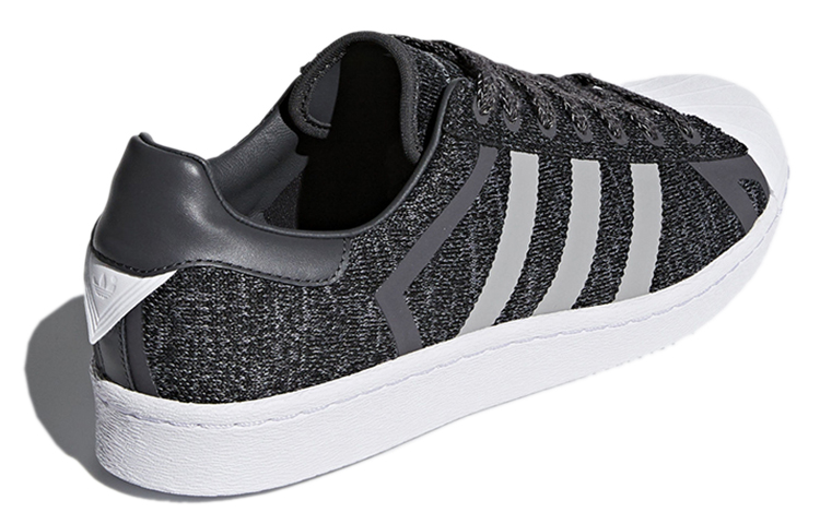 Shop White Mountaineering x adidas Superstar '核心黑' AQ0351