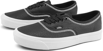 White Mountaineering x Vans Authentic 44 DX 潮流休閒 聯名款 防滑耐磨 低筒 滑板鞋 男女同款 黑白 Lookbook White Mountaineering x Vans Authentic 44 DX 潮流休閒 聯名款 防滑耐磨 低筒 滑板鞋 男女同款 黑白