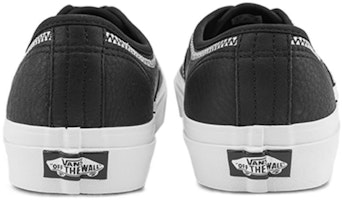 White Mountaineering x Vans Authentic 44 DX 潮流休閒 聯名款 防滑耐磨 低筒 滑板鞋 男女同款 黑白 Shop White Mountaineering x Vans Authentic 44 DX 潮流休閒 聯名款 防滑耐磨 低筒 滑板鞋 男女同款 黑白