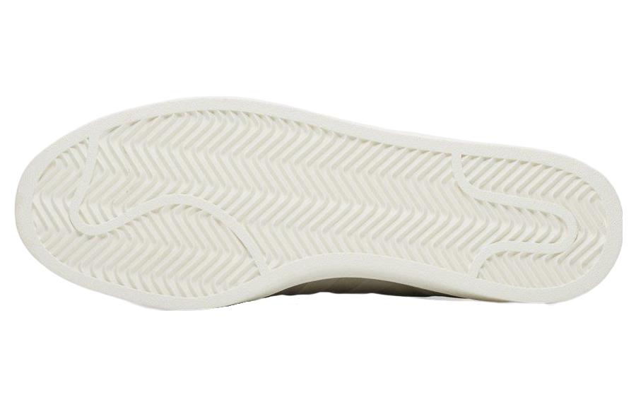 Shop wings+horns x adidas キャンパス "セサミ" CG3752