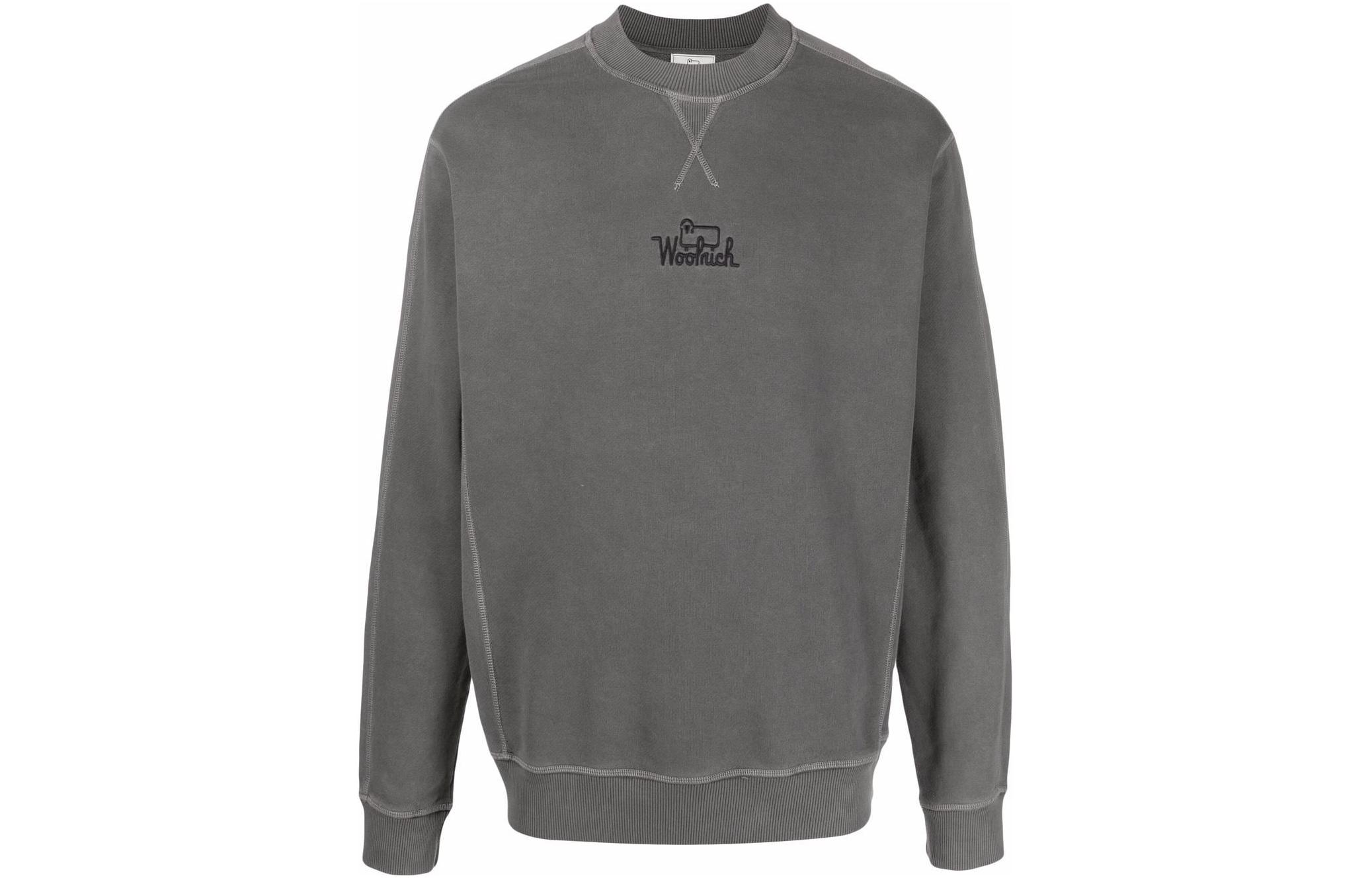 WOOLRICH SS22 Grey Crewneck Sweatshirt with Embroidered Logo. CFWOSW0124MRUT2915100