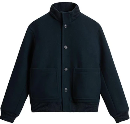 울리치 SS24 네이비 블루 하이넥 버튼업 봄버 재킷. CFWOOU0978MRUT3798-NAVYBLUE Buy 울리치 SS24 네이비 블루 하이넥 버튼업 봄버 재킷. CFWOOU0978MRUT3798-NAVYBLUE