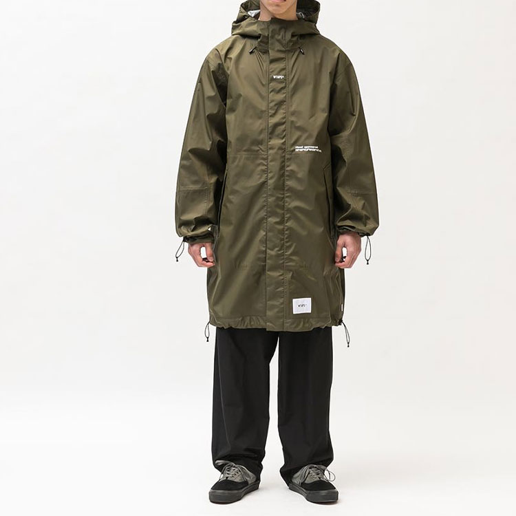 Shop WTAPS Hoodie Jaket Unisex Warna Blok dengan Print Tengkorak. 221BRDT-JKM02