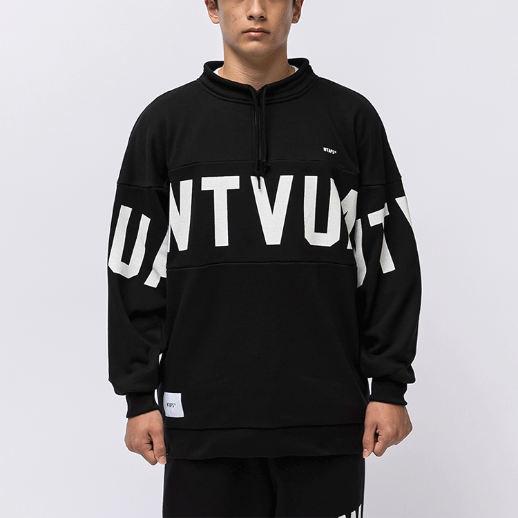 Lookbook WTAPS FW21 Half-Zip Pullover Sweatshirt with Letter Print Unisex. 212ATDT-CSM12