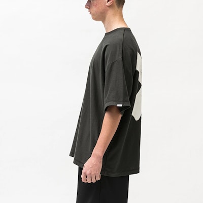 WTAPS SS22 Graphic Print Back T-Shirt Short Sleeve 221ATDT-CSM15 Sizing WTAPS SS22 Graphic Print Back T-Shirt Short Sleeve 221ATDT-CSM15