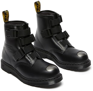 WTAPS x 닥터마틴 1460 리마스터 부츠 '블랙' 26446001 Lookbook WTAPS x 닥터마틴 1460 리마스터 부츠 '블랙' 26446001