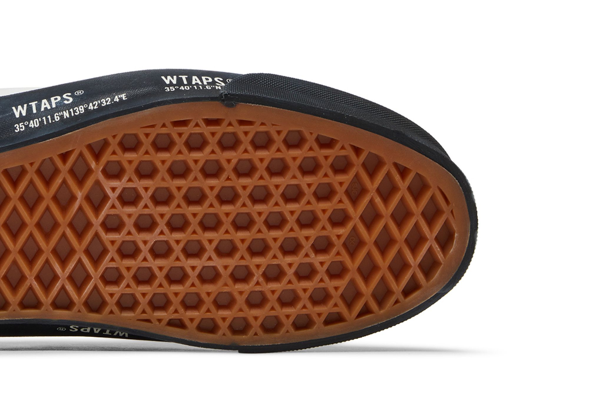 Details for WTAPS x Vans Classic Slip-On LX 'Putih Hitam' VN0A45JK20F1