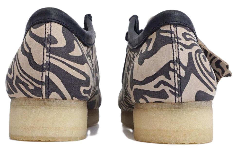 Shop Wu Wear x Clarks Wallabee '藍色奶油' 26147057