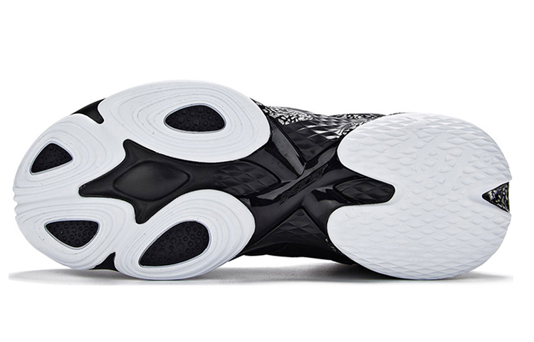 Purchase Kasut Bola Keranjang 361° x Aaron Gordon 2020 'Hitam Putih' 571941116-1