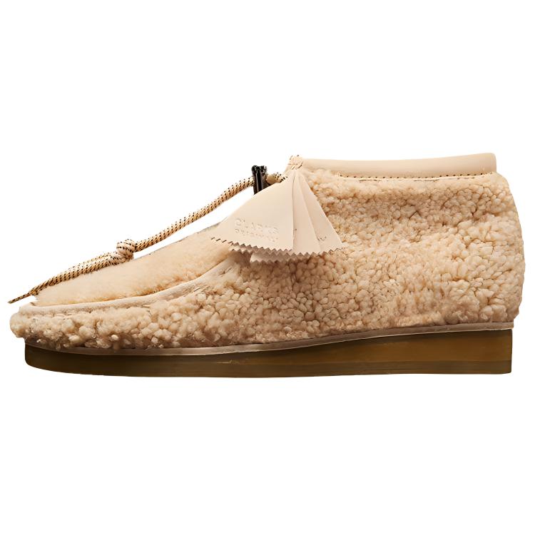 x Clarks Moncler Wallabee Shearling 'Beige' 26168837-/-H20924D00020M2281200