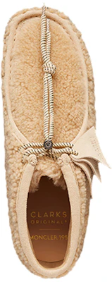 몽클레르 x 클락스 왈라비 쉬어링 "베이지" 26168837-/-H20924D00020M2281200 Lookbook 몽클레르 x 클락스 왈라비 쉬어링 "베이지" 26168837-/-H20924D00020M2281200