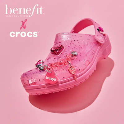 x Crocs Benefit Classic Clog 'Merah Jambu' 207550-669 3