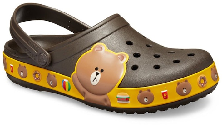 x Crocs Line Friends Sendal Pantai Cokelat Unisex 205791-206 Order x Crocs Line Friends Sendal Pantai Cokelat Unisex 205791-206