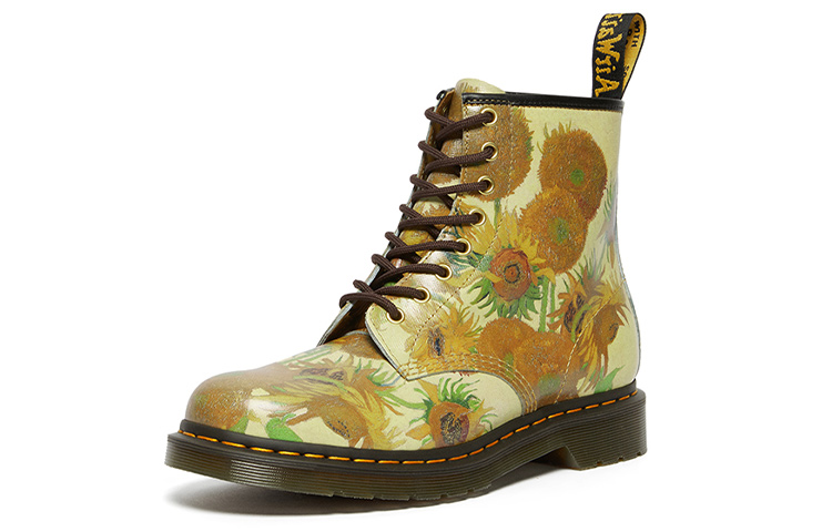 Lookbook x Dr. Martens The National Gallery 1460 Boots Kulit Bunga Matahari 'Kuning' 27928102