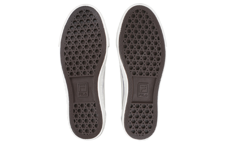 Shop Fila 斐樂 x BTS Festivo'91 低筒帆布鞋 白灰 韓風