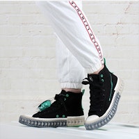 x Kappa One Piece High-Top Kanvas 'Zoro Hitam Hijau' KPCBGVS51C-990 Lookbook x Kappa One Piece High-Top Kanvas 'Zoro Hitam Hijau' KPCBGVS51C-990