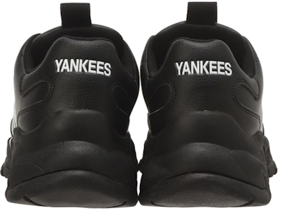 x MLB Disney Bigball Chunky 'Hitam Vintage Low-Top' 32SHCK011-50L Purchase x MLB Disney Bigball Chunky 'Hitam Vintage Low-Top' 32SHCK011-50L