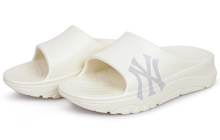 Shop x MLB New York Yankees Chunky Slide 'Beige' Coklat Muda 32SHHP111-50I