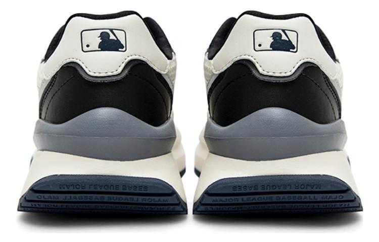 Shop MLB 紐約洋基隊 防滑耐磨 低筒 老爹鞋 男女同款 黑色