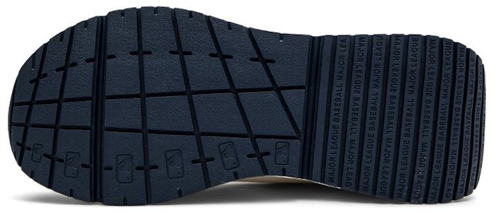 x MLB New York Yankees Sepatu Dad Rendah 'Hitam' 3ASHRJ13N-50BKS Purchase x MLB New York Yankees Sepatu Dad Rendah 'Hitam' 3ASHRJ13N-50BKS