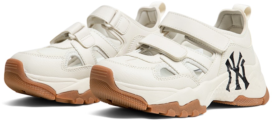 Sandal 'Cream' x MLB New York Yankees 3ASDCH133-50CRS Lookbook Sandal 'Cream' x MLB New York Yankees 3ASDCH133-50CRS