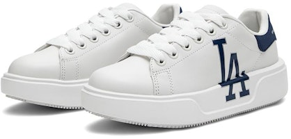 x MLB Vans Old Skool 'Dodgers Blanco Azul' 3ASXCCB3N-07WHS Lookbook x MLB Vans Old Skool 'Dodgers Blanco Azul' 3ASXCCB3N-07WHS