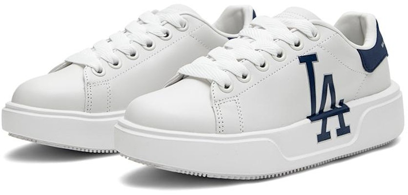 MLB x Vans 经典款“道奇白蓝” 3ASXCCB3N-07WHS Lookbook MLB x Vans 经典款“道奇白蓝” 3ASXCCB3N-07WHS