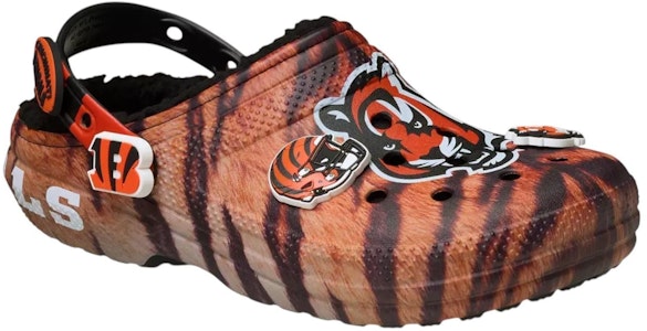 x NFL 크록스 클래식 클로그 '신시내티 벵갈스' 212733-90H Lookbook x NFL 크록스 클래식 클로그 '신시내티 벵갈스' 212733-90H