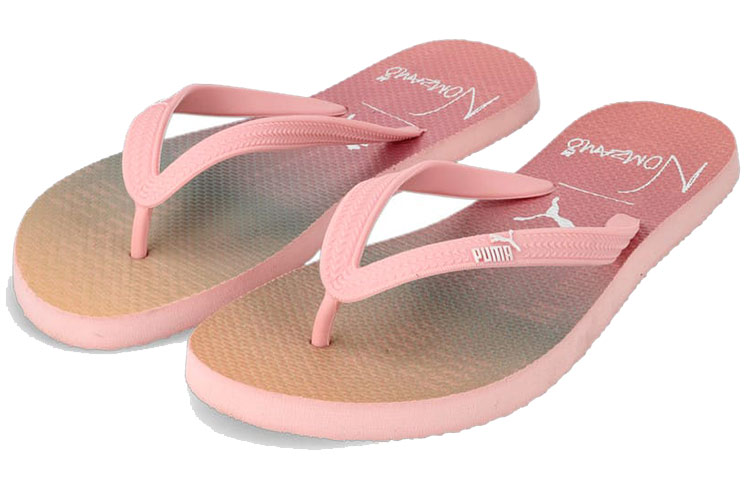 Lookbook x Puma Nomzamo Slip-On 'Pink' Sepatu Wanita 381256-01