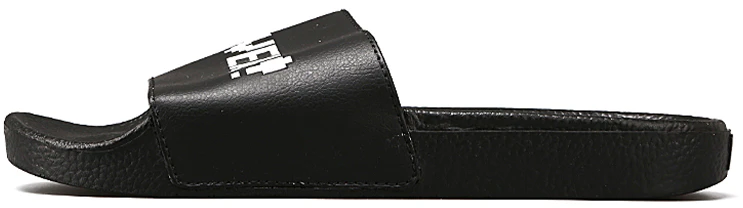 x-vans-nintendo-slip-on-super-mario-bros-vn-0004-kikae