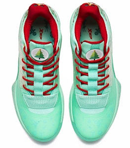 特步 遊雲4代 林書豪戰靴 低筒 籃球鞋 男款 綠紅 Lookbook 特步 遊雲4代 林書豪戰靴 低筒 籃球鞋 男款 綠紅