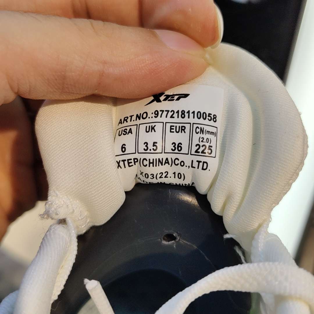 Order Xtep Penyerap Kejut Lari 10 'Summer 2023 Pink Bernapas' 977218110058