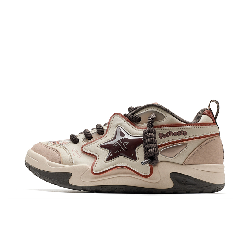 Xtep x Sanrio Classic Low-Top Sneakers Hazelnut/Red Clay Orange Mens. 976319330001 Hazelnut Brown / Terracotta Orange