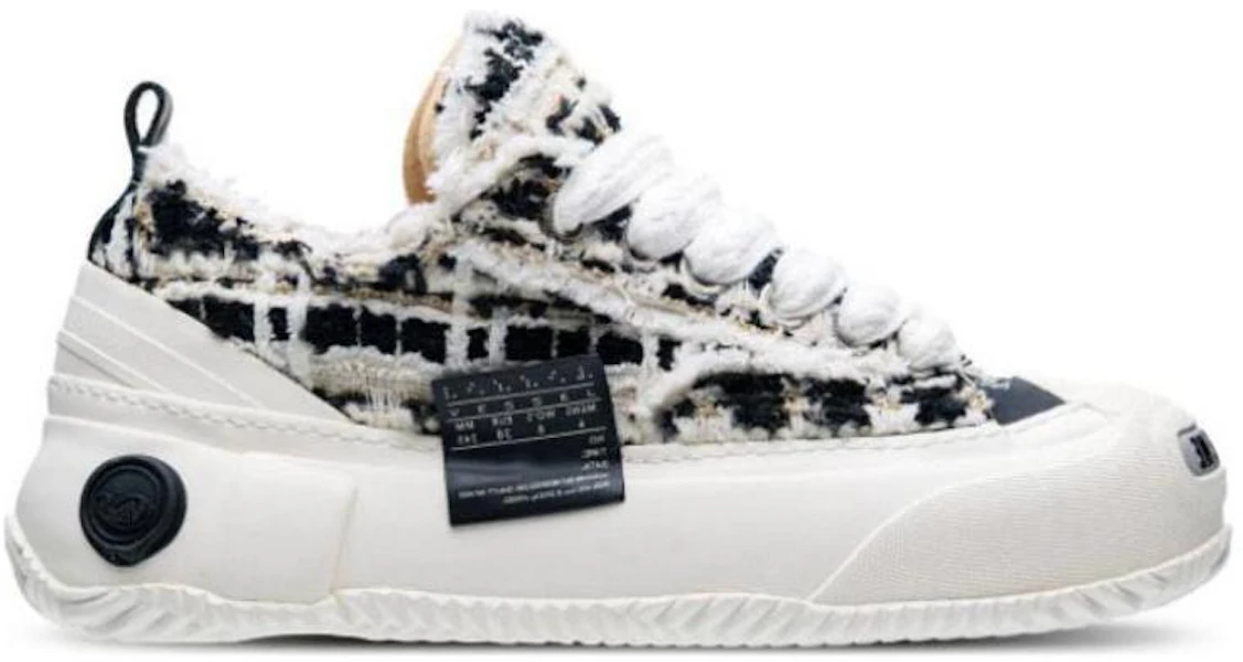 xVESSEL G.O.P. 2.0 Classic Low ''Marshmallow'' Scarpa Unisex. F22X61B Lookbook xVESSEL G.O.P. 2.0 Classic Low ''Marshmallow'' Scarpa Unisex. F22X61B